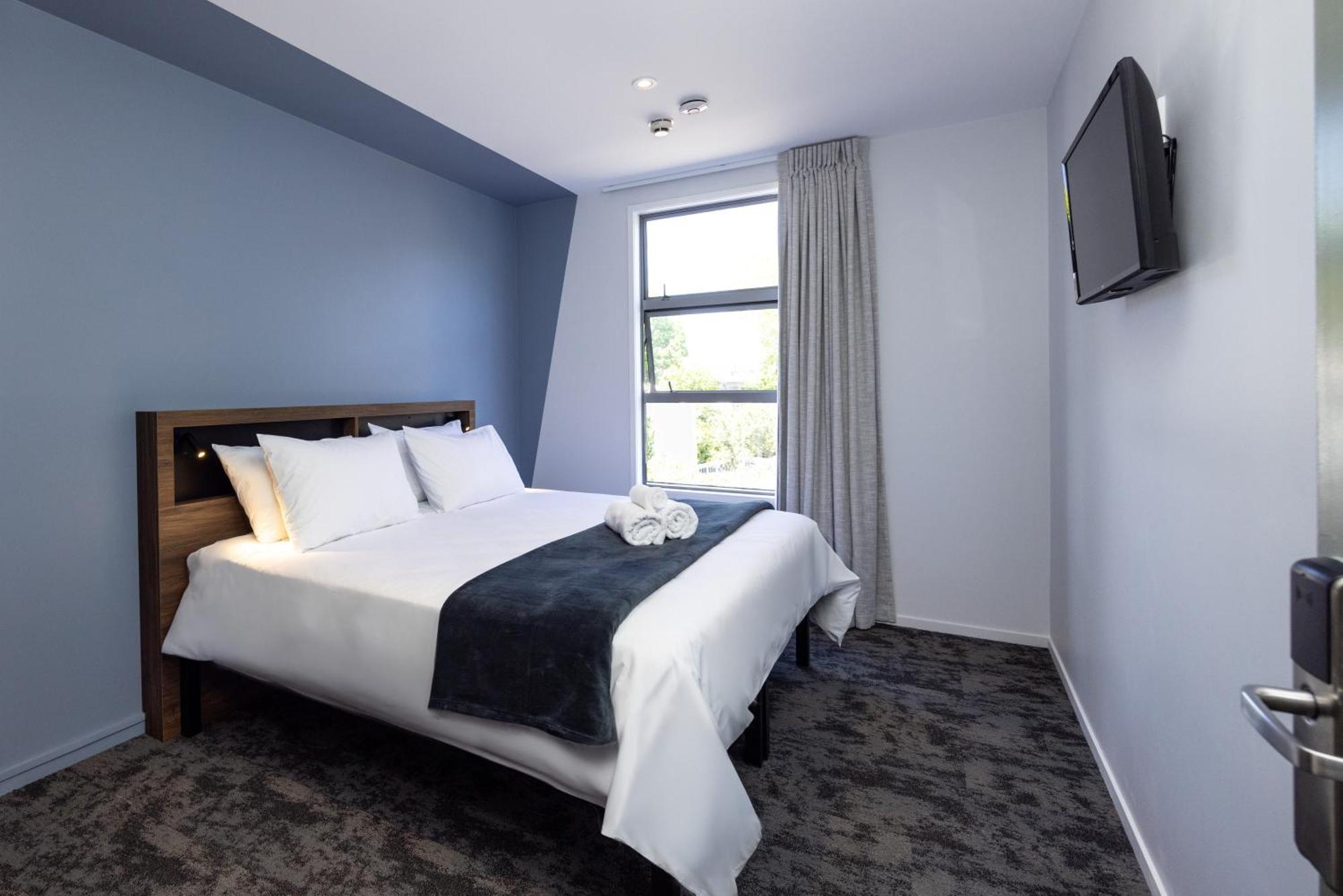 بيت شباب واي إتش إيه روتوروا المظهر الخارجي الصورة A bedroom at the hotel